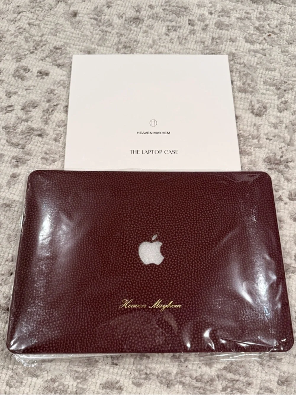 NIB Heaven Mayhem Pebbled Wine MacBook Pro 13 cover